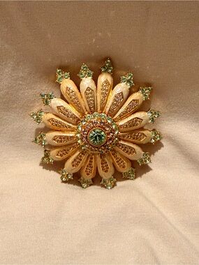Vintage Joan Rivers Brooch